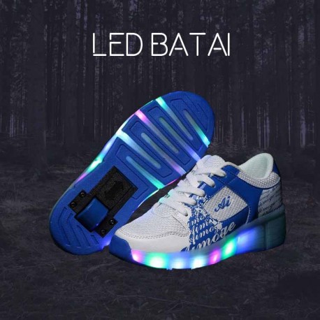Balti ir mėlyni LED batai
