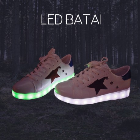 Balti LED batai su žvaigžde