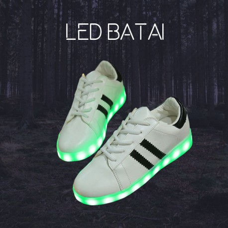 Balti LED batai su juostelėmis